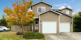3 Bedroom Townhome in the Heart of Coupeville - Fenced Yard Gallery 1