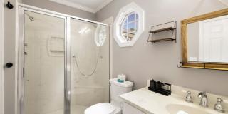 402 E 64th St Gallery 18