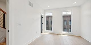 526 Riverfront Ln Gallery 6