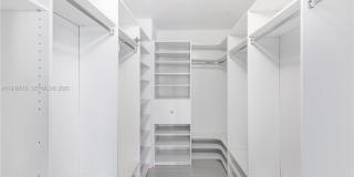 1800 Collins Ave Gallery 11