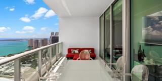 900 Biscayne Boulevard Gallery 21