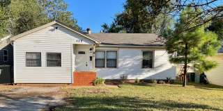 Cute 3 bed 2 bath in the hear of Edmond!! Gallery 1