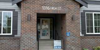 NOW LEASING Brand New 3-Bedroom Apartments Near WWU Gallery 10