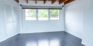 2200 NE 26th Street Gallery 33