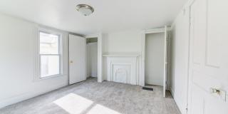 Available JULY- 2 Bedrooms, Yard, New Kitchen, New Shower, New Floors - Easy Access! Gallery 10