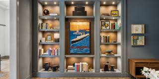 The Holland Gallery 8