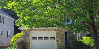 Newly Renovated Townhome in Arden Gallery 1