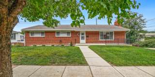 8005 MURRAY HILL Drive Gallery 1