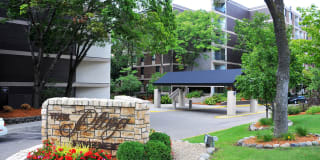 York Plaza Apartments Gallery 24