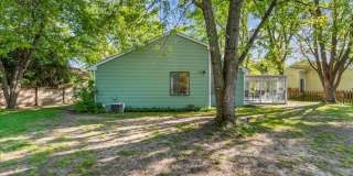 417 Bayview Avenue Gallery 25
