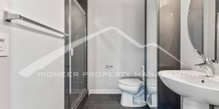 Beautiful Townhome with Central A/C and Two Car Garage! Gallery 7