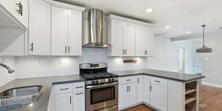 Beautiful Spacious 3-bedroom 2-Bath Home in Berkeley! Beautiful Spacious 3-bedroom 2-Bath Home in Berkeley! Gallery 1