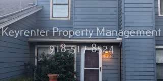 Beautiful 3 Bedroom, 2.5 Bath Townhome Condo in Canterbury! Gallery 1
