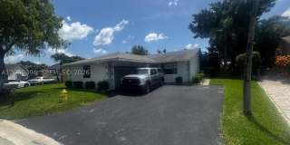 8848 NW 76th Ct Gallery 24