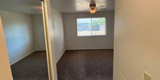 3 Bedroom Home N side of Newberg Gallery 15