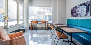 600 Washington Gallery 5