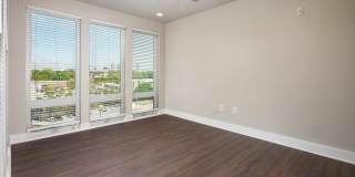 915 Glenwood Apartments at Grant Park Gallery 20