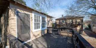 716 Lakeview Avenue NE Gallery 1