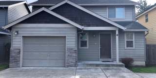 Charming 2-story home in desirable Sunnycrest Point area Gallery 1