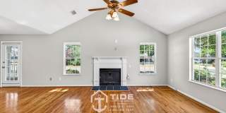 Modern Living in the Heart of West Ashley Gallery 9