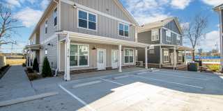 1 Bed 1.5 Bath Townhome in Rockwater Village - Downtown North Little Rock Gallery 1