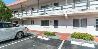 1100 MARTINIQUE Drive Gallery 23