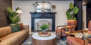 Wayfarer Gallery 18