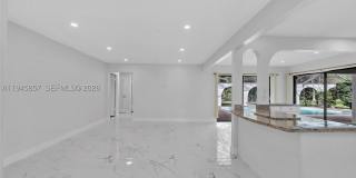 10251 NW 39th Ct Gallery 38