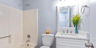 1213 Hanover Place Gallery 21