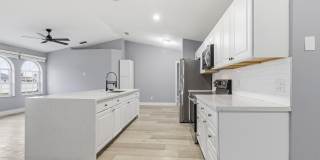 1717 SW Burlington Street Gallery 11