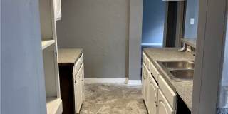 711 Lakeside Drive Gallery 8
