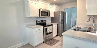 Stunning Newer, 2 Story 3/2.5 Home in a Quiet Cul-de-sac Gallery 5