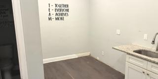 204 E 25TH Street Gallery 19
