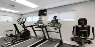 Available on May 27 - Stunning Furnished Waterfront Condo – 2 Beds / 2 Baths with Gulf-to-Bay Views! Gallery 29