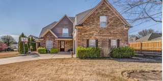 319 Elsberry St Gallery 1