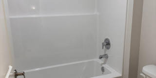 Beautiful Spanaway Home! Apply Today Gallery 12