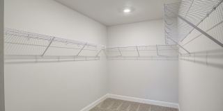 3/2.5 Townhome Close to Southpoint w/ Garage! Gallery 21