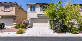 3 Bedroom 2 1/2 Bathroom w/Den & Loft 3 Bedroom 2 1/2 Bathroom w/Den & Loft Gallery 1