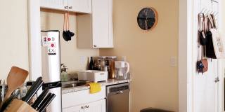 65 Walnut Avenue Gallery 15