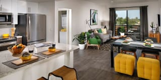 Del Oro on Broadway Gallery 5