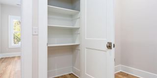 112 Seagate Place Gallery 18