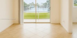 1100 Pine Dr Gallery 1