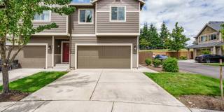 1503 Sq Ft Townhome | 3 Bedrooms | Garage | Washer/Dryer Included 1503 Sq Ft Townhome | 3 Bedrooms | Garage | Washer/Dryer Included Gallery 1