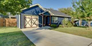 520 W Bluff Gallery 1