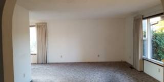 3 bedroom, 2 bathroom home in well established neighborhood. Gallery 1