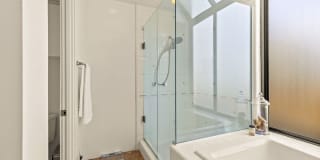 3616 The Strand Gallery 18