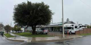 17356 Pepper Tree Gallery 1