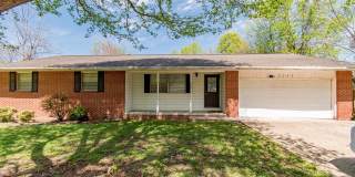 3 Bedroom 2 Bath Home Walking Distance to Campus! Gallery 1