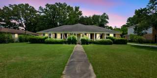 Spacious 4BR/2.5BA West Mobile Home – Room to Grow in a Convenient Location! Gallery 1