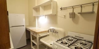 225 Place Apartments Gallery 17